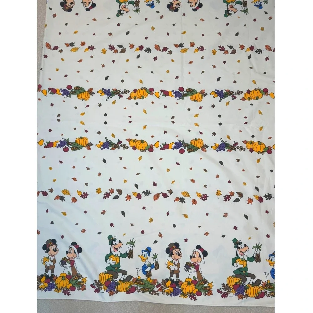 Disney Thanksgiving Tablecloth Mickey Minnie Goofy Pilgrim Harvest 90's 100x60